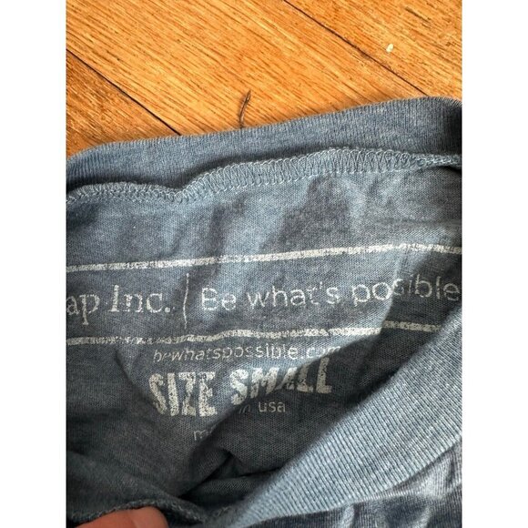 4 Volunteer GAP t-shirts sizes  Small, Medium & X-large 2X-large - Picture 8 of 11